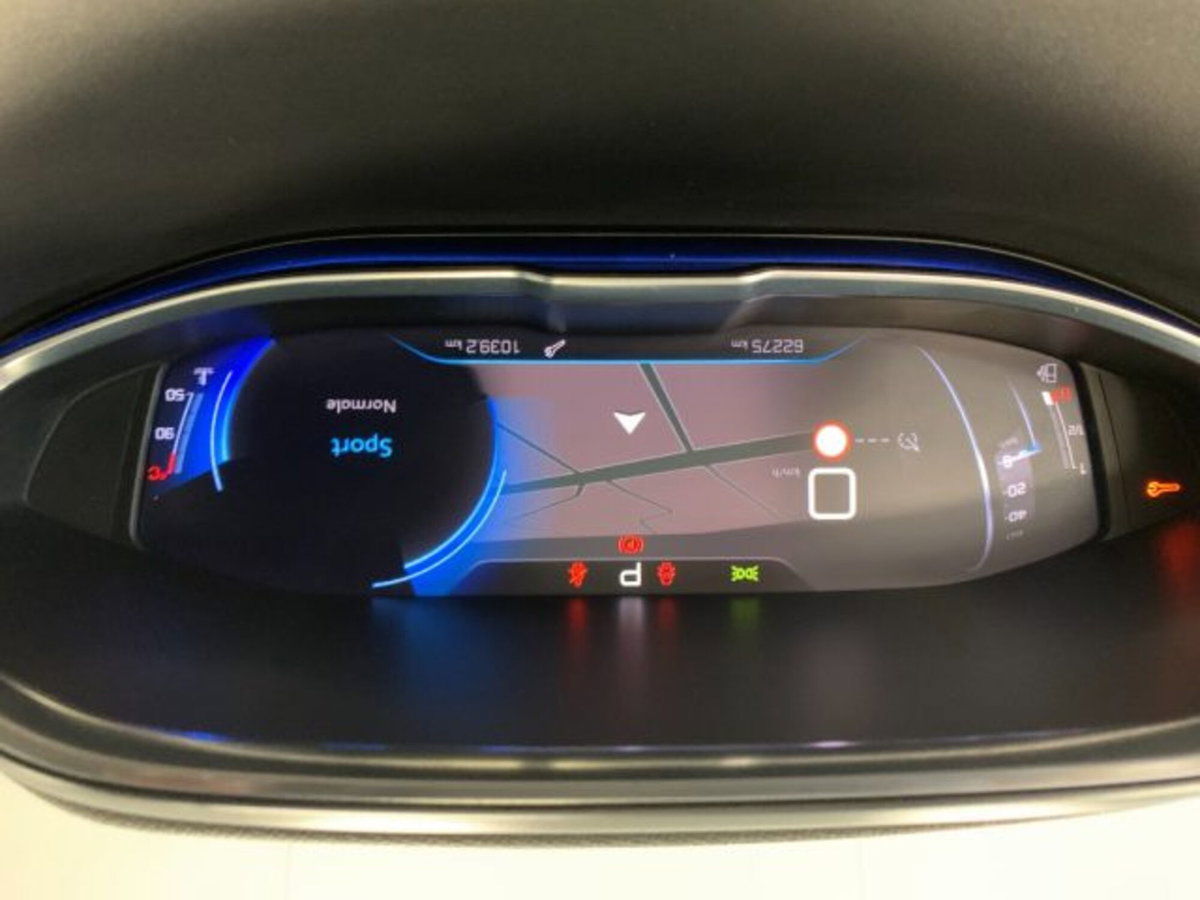 Peugeot 3008 BlueHDi 130 S&S EAT8 Allure Pack (17)