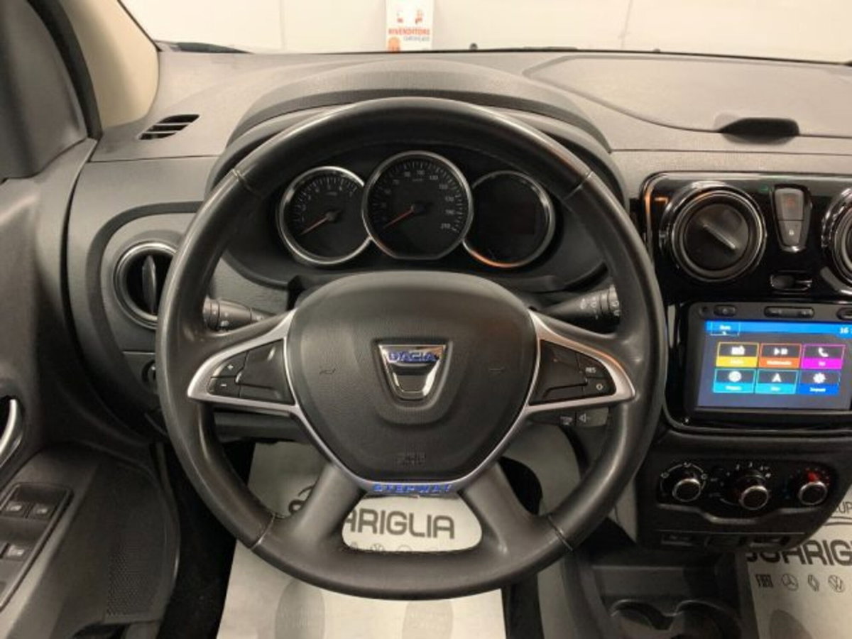 Dacia Lodgy Stepway SL DaciaPlus 1.5 Blue dCi 8V 115CV 7 posti (12)