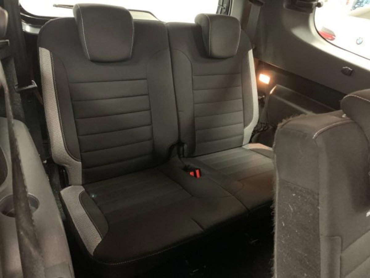 Dacia Lodgy Stepway SL DaciaPlus 1.5 Blue dCi 8V 115CV 7 posti (18)