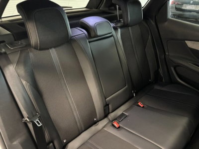 Peugeot 3008 BlueHDi 130 S&S EAT8 GT Pack (19)