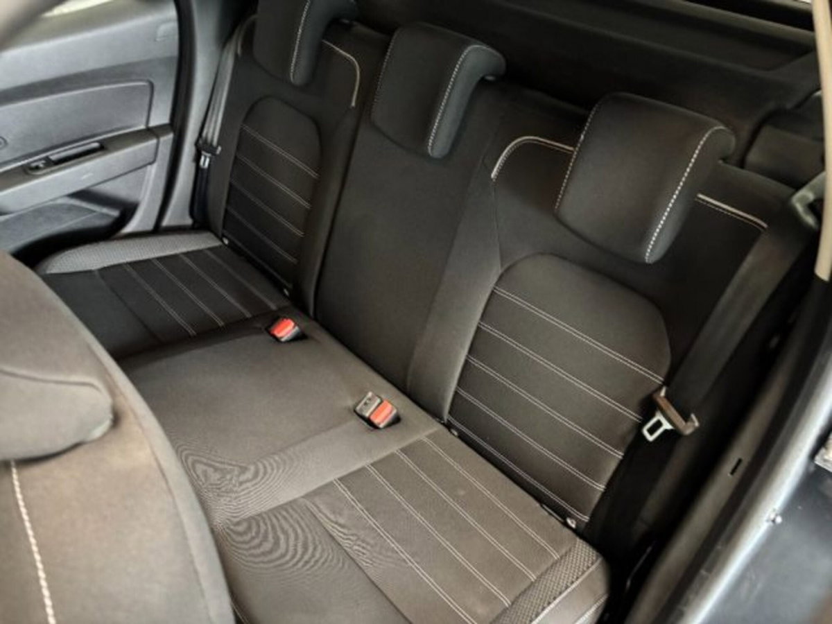 Dacia Duster 1.0 TCe GPL 4x2 Journey (18)
