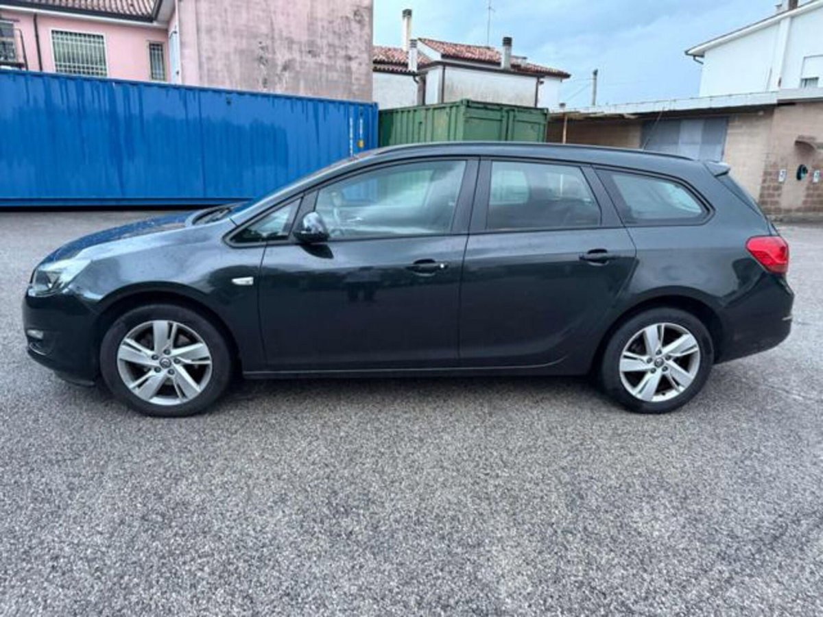 Opel Astra Station Wagon 1.6 CDTI EcoFLES&S Sports Cosmo (10)