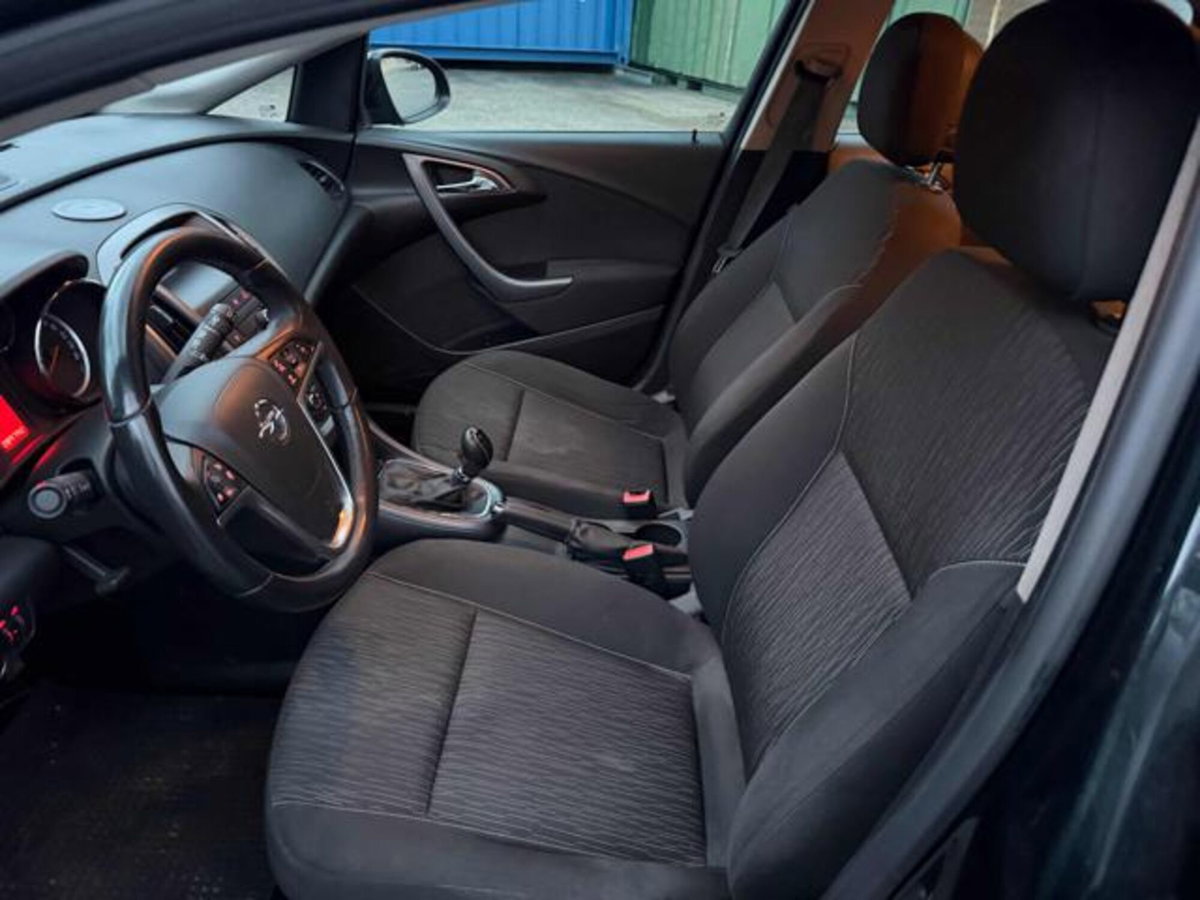 Opel Astra Station Wagon 1.6 CDTI EcoFLES&S Sports Cosmo (16)