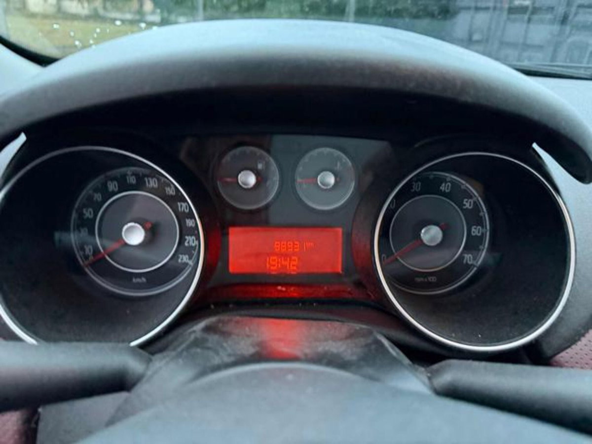 Fiat Punto Evo 1.3 Mjt 75 CV 5 porte Dynamic (10)