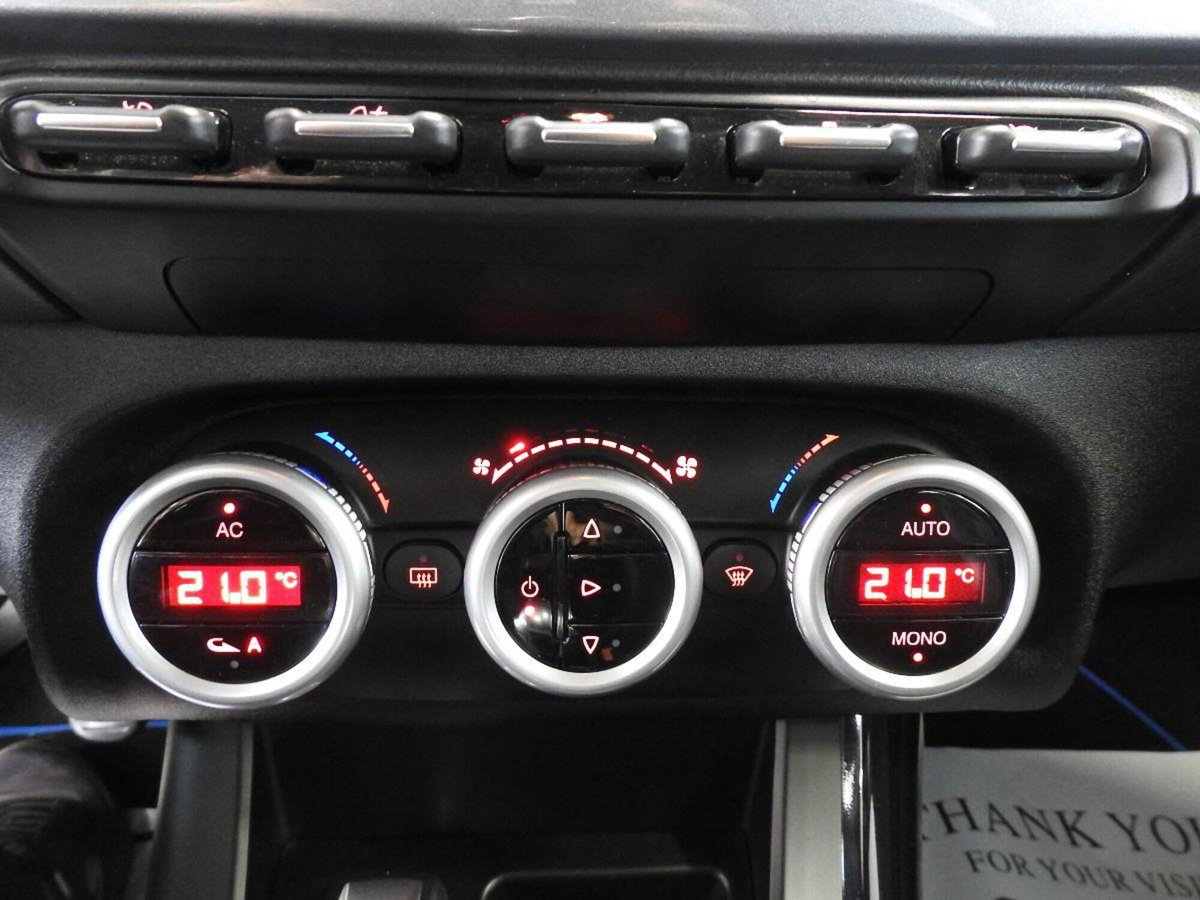 Alfa Romeo Giulietta 2.0 JTDm-2 Distinctive 170cv (19)