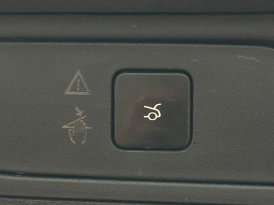 Citroen C4 1.6 e-HDi 115 Exclusive (11)