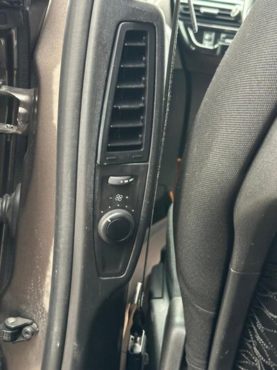 Citroen C4 1.6 e-HDi 115 Exclusive (16)