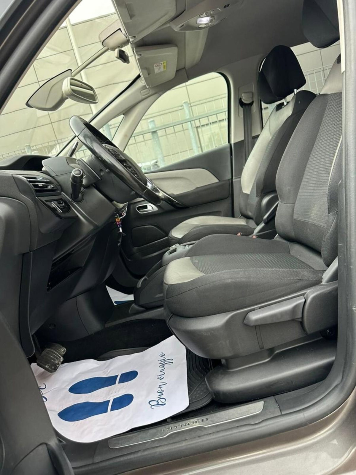 Citroen C4 1.6 e-HDi 115 Exclusive (18)