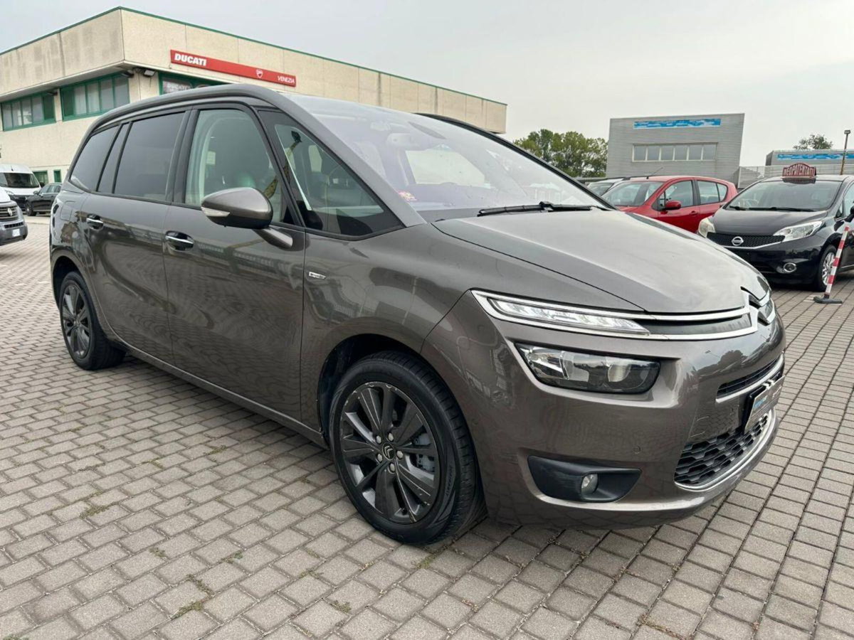 Citroen C4 1.6 e-HDi 115 Exclusive (2)