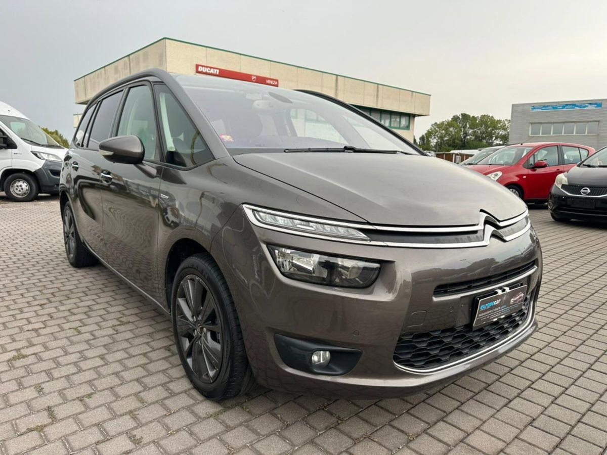 Citroen C4 1.6 e-HDi 115 Exclusive (3)