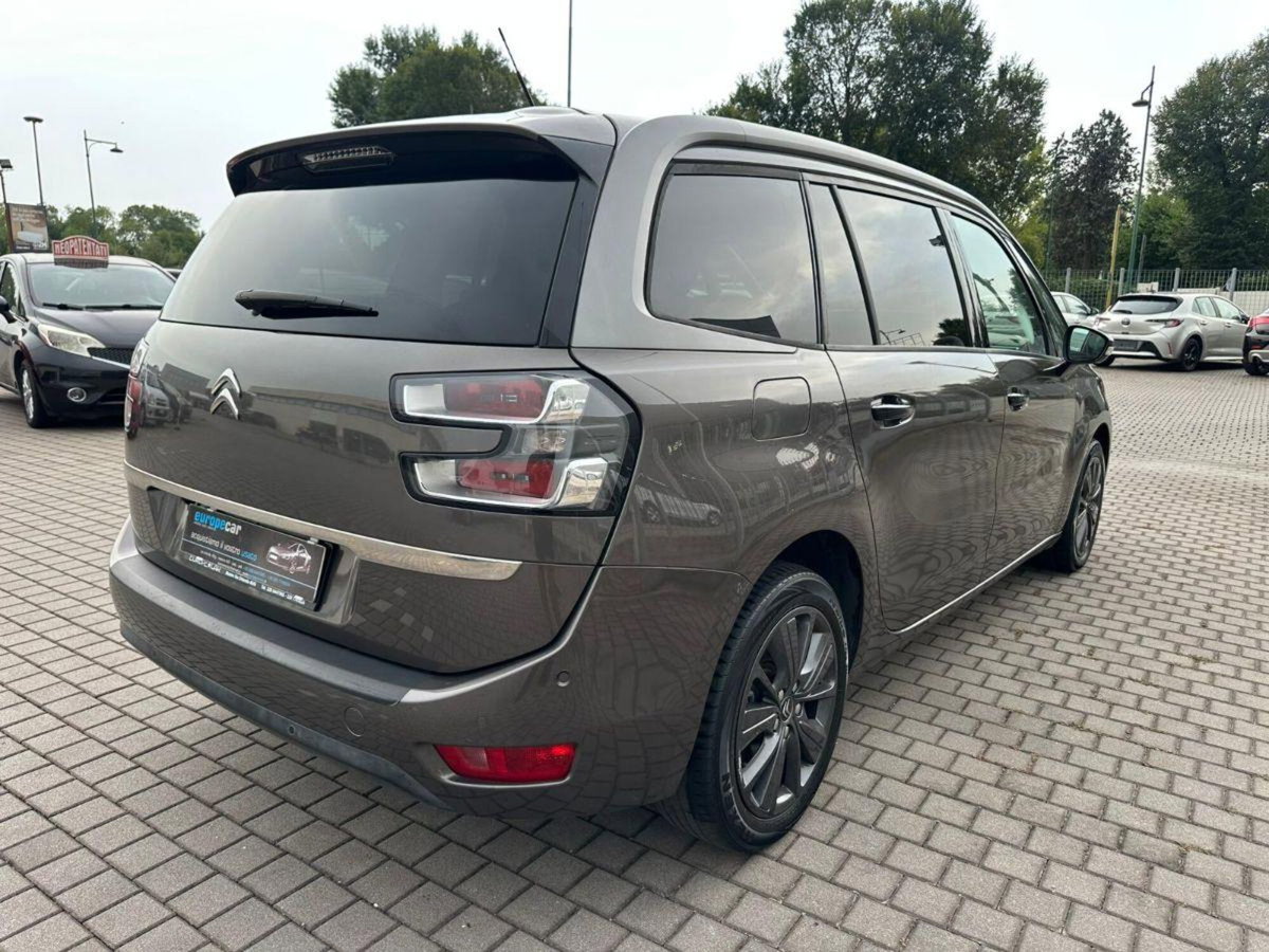 Citroen C4 1.6 e-HDi 115 Exclusive (7)