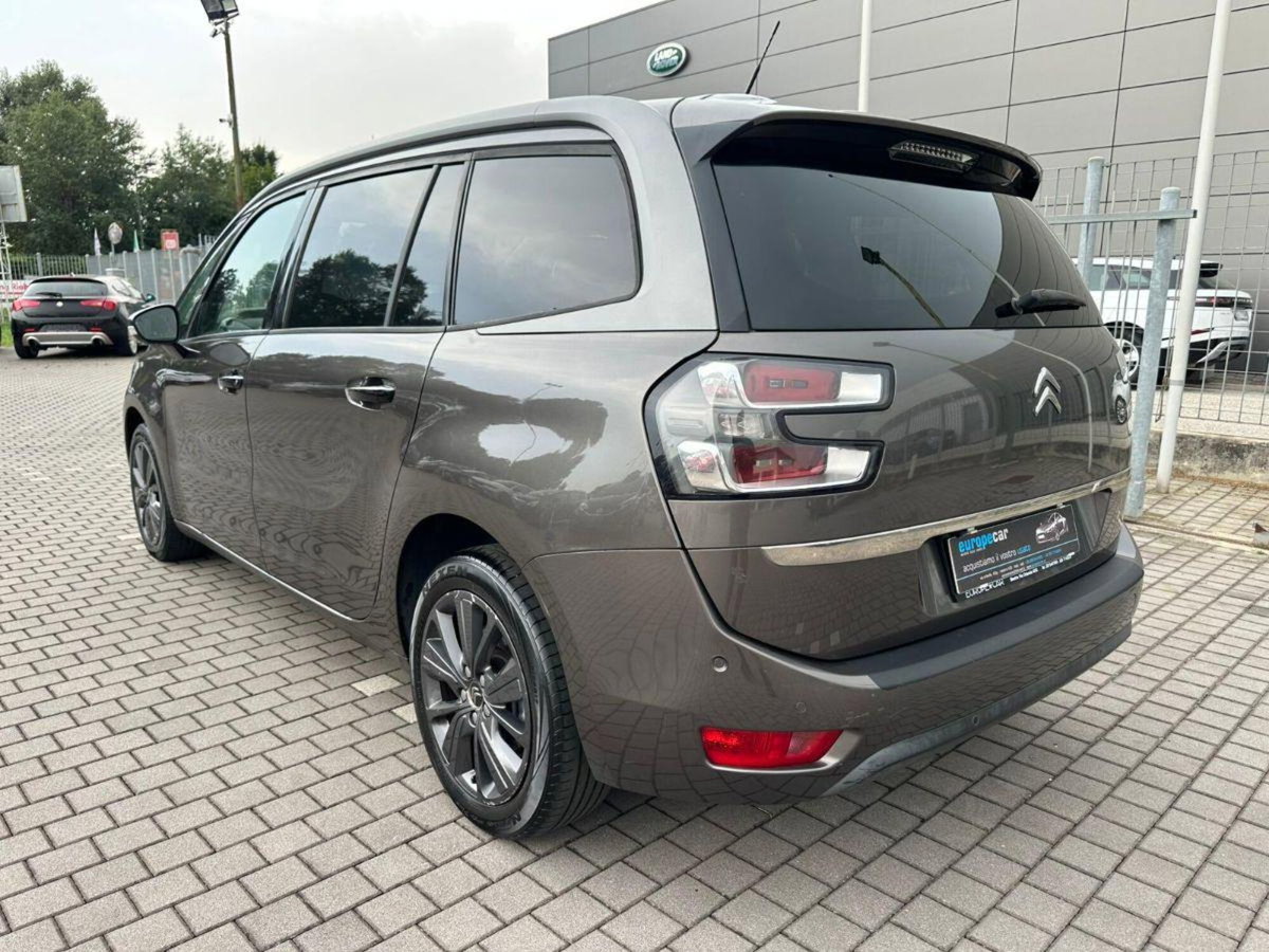 Citroen C4 1.6 e-HDi 115 Exclusive (9)
