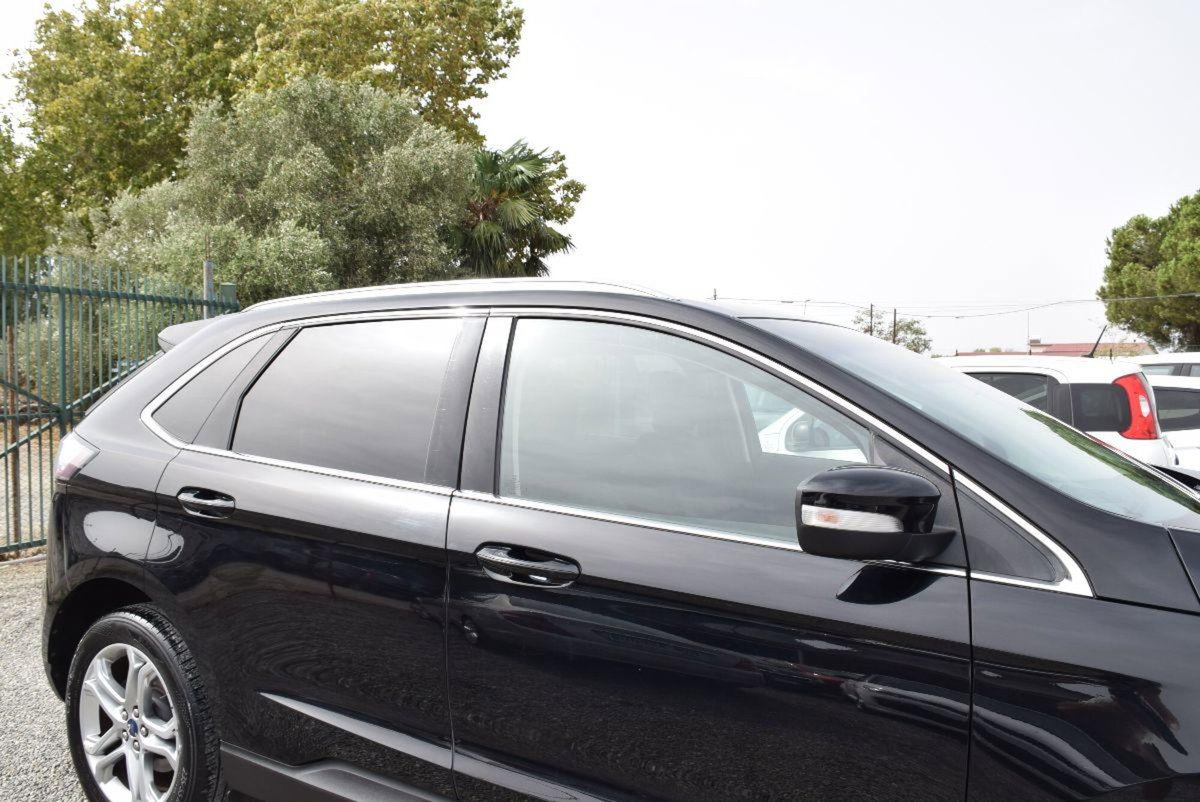Ford Edge 2.0 TDCI 180 CV AWD Start&Stop Titanium (14)