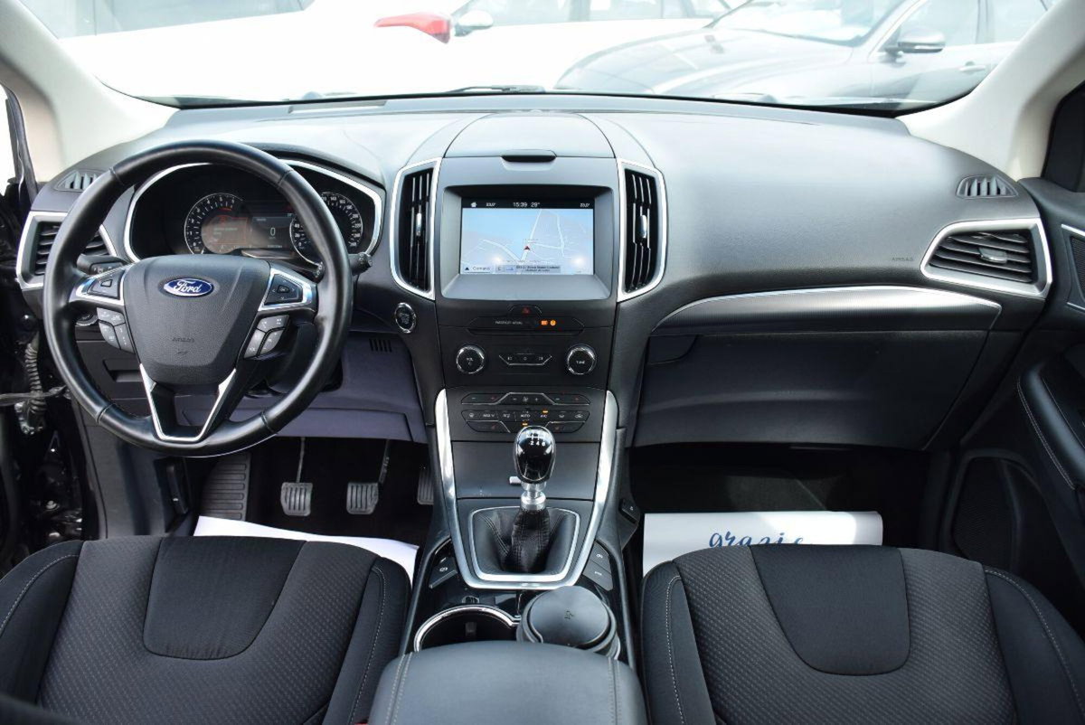 Ford Edge 2.0 TDCI 180 CV AWD Start&Stop Titanium (8)