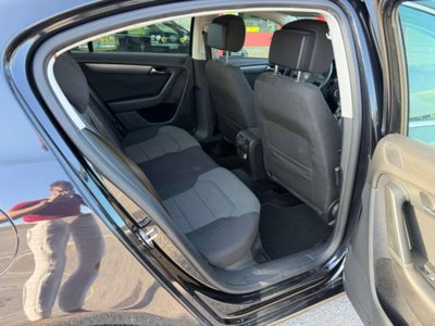 Volkswagen Passat 1.6 TDI Comfortline BlueM. Tech. (10)
