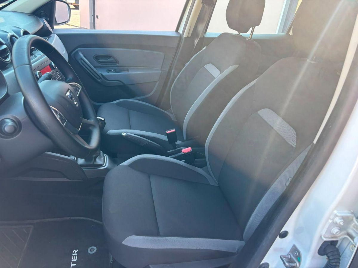 Dacia Duster 1.5 Blue dCi 8V 115 CV 4x4 Comfort (10)