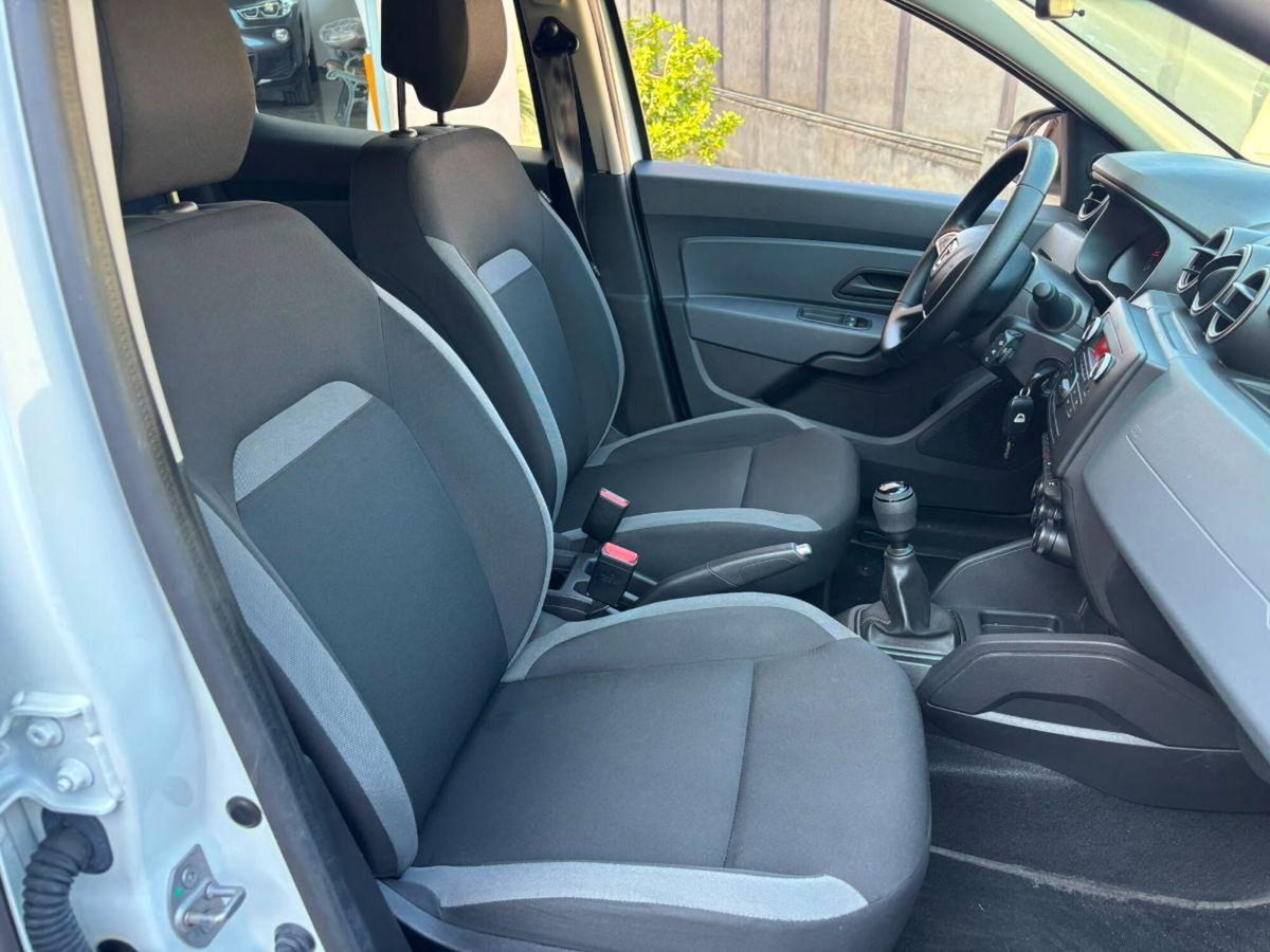 Dacia Duster 1.5 Blue dCi 8V 115 CV 4x4 Comfort (11)
