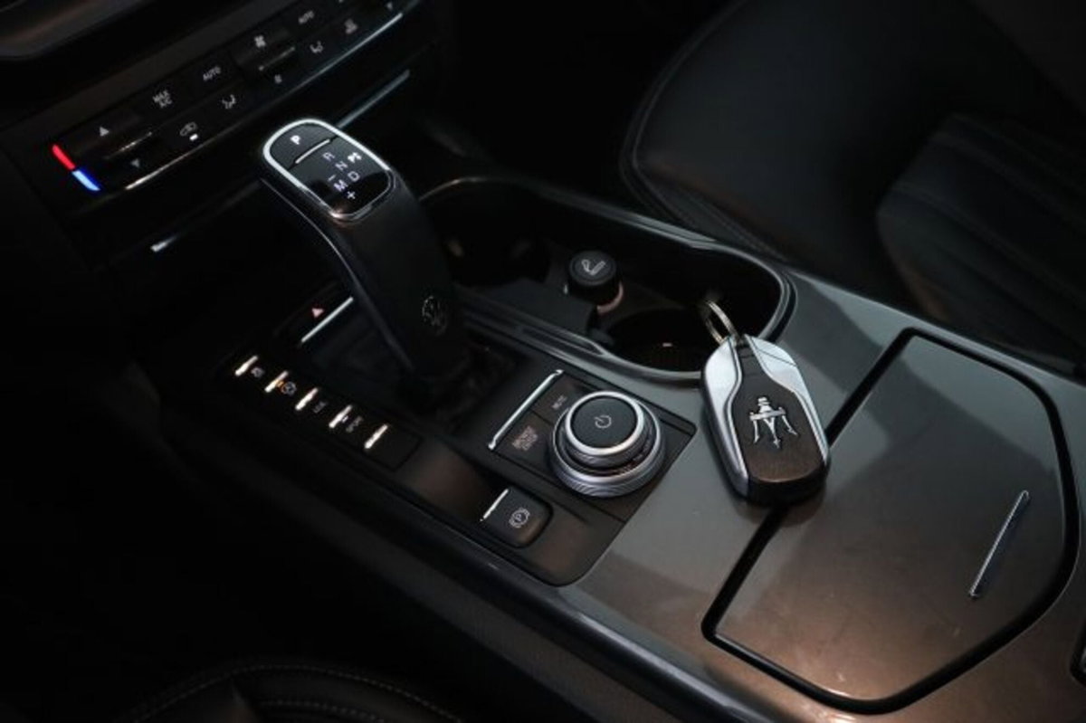 Maserati Ghibli Ghibli L4 330 CV MHEV Granlusso (14)