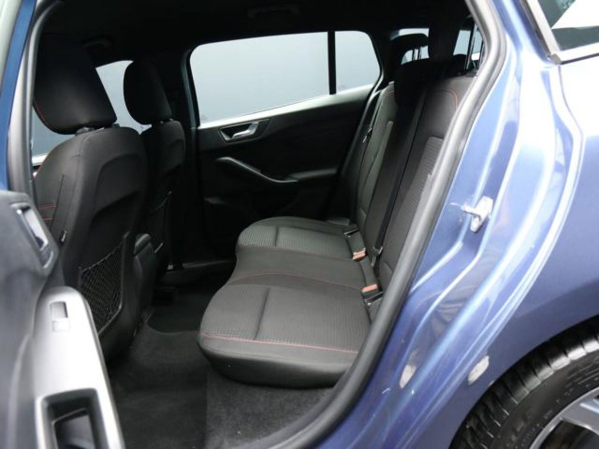 Ford Focus Station Wagon 1.0 EcoBoost Hybrid 125 CV Powershift SW ST-Line X (8)