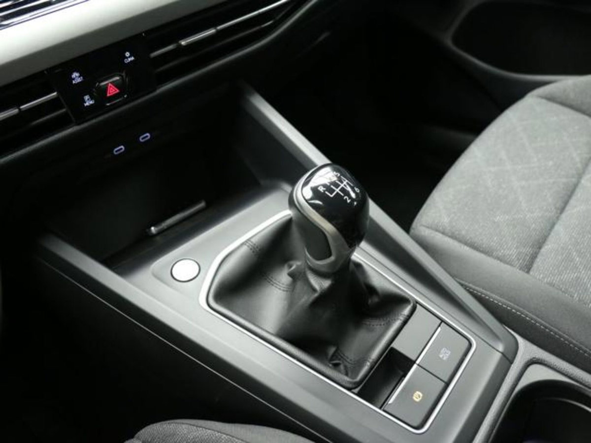 Volkswagen Golf Variant 1.0 TSI EVO Life (14)