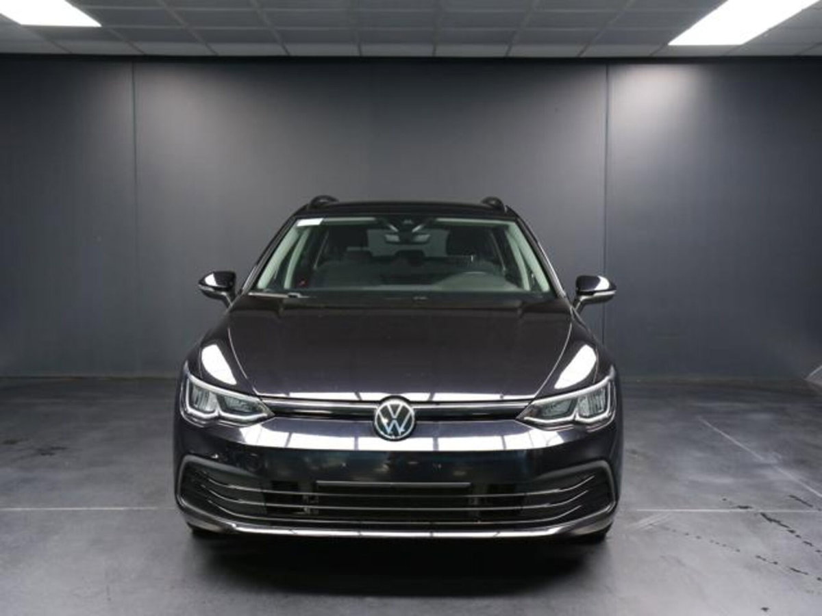 Volkswagen Golf Variant 1.0 TSI EVO Life (2)