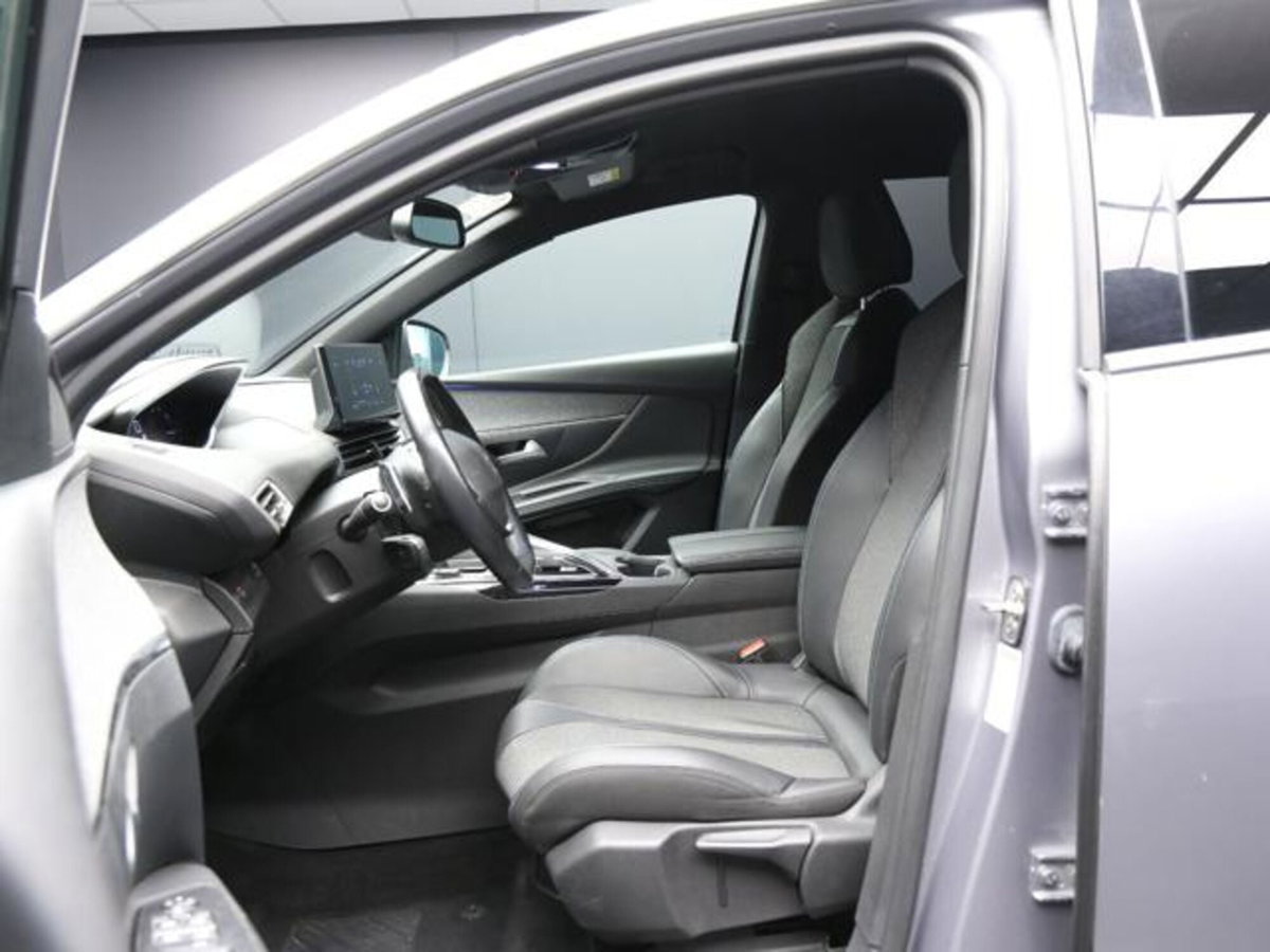 Peugeot 3008 BlueHDi 130 S&S EAT8 Allure Pack (9)