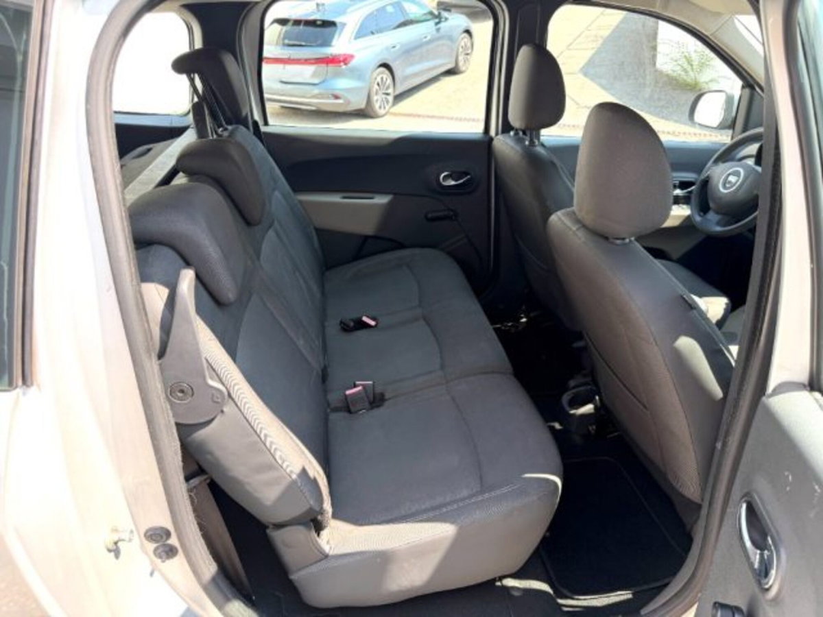 Dacia Lodgy 1.5 dCi 8V 90CV 5 posti Lauréate (16)