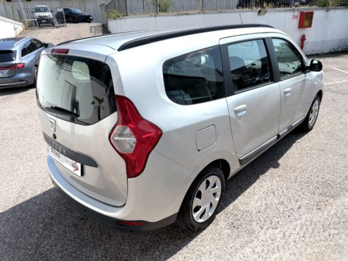 Dacia Lodgy 1.5 dCi 8V 90CV 5 posti Lauréate (5)