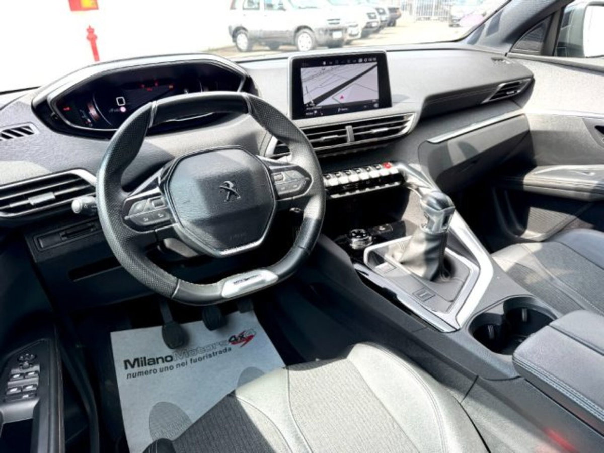 Peugeot 5008 PureTech Turbo 130 S&S GT Line (10)