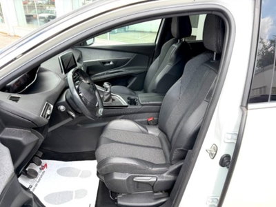 Peugeot 5008 PureTech Turbo 130 S&S GT Line (9)