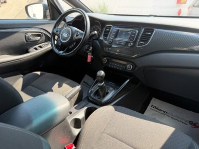 Kia Carens 1.6 GDI Cool (11)