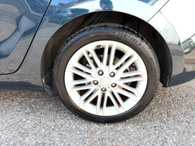 Kia Carens 1.6 GDI Cool (7)