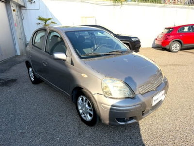 Toyota Yaris D-4D cat 5 porte Sol (2)