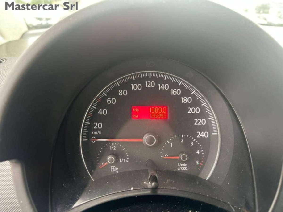 Volkswagen New Beetle TDI 105CV (13)