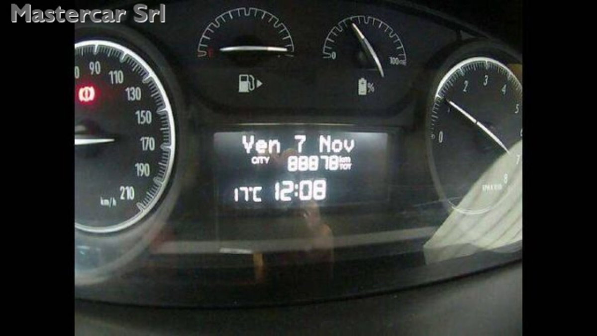 Lancia Ypsilon 1.0 FireFly 5 porte S&S Hybrid Gold Plus (12)
