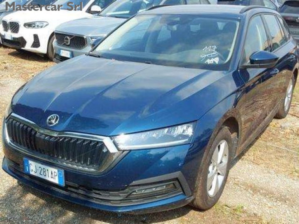 Skoda Octavia Station Wagon 2.0 TDI EVO SCR DSG Wagon Executive (2)