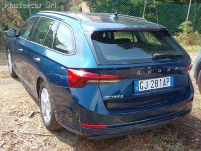Skoda Octavia Station Wagon 2.0 TDI EVO SCR DSG Wagon Executive (4)