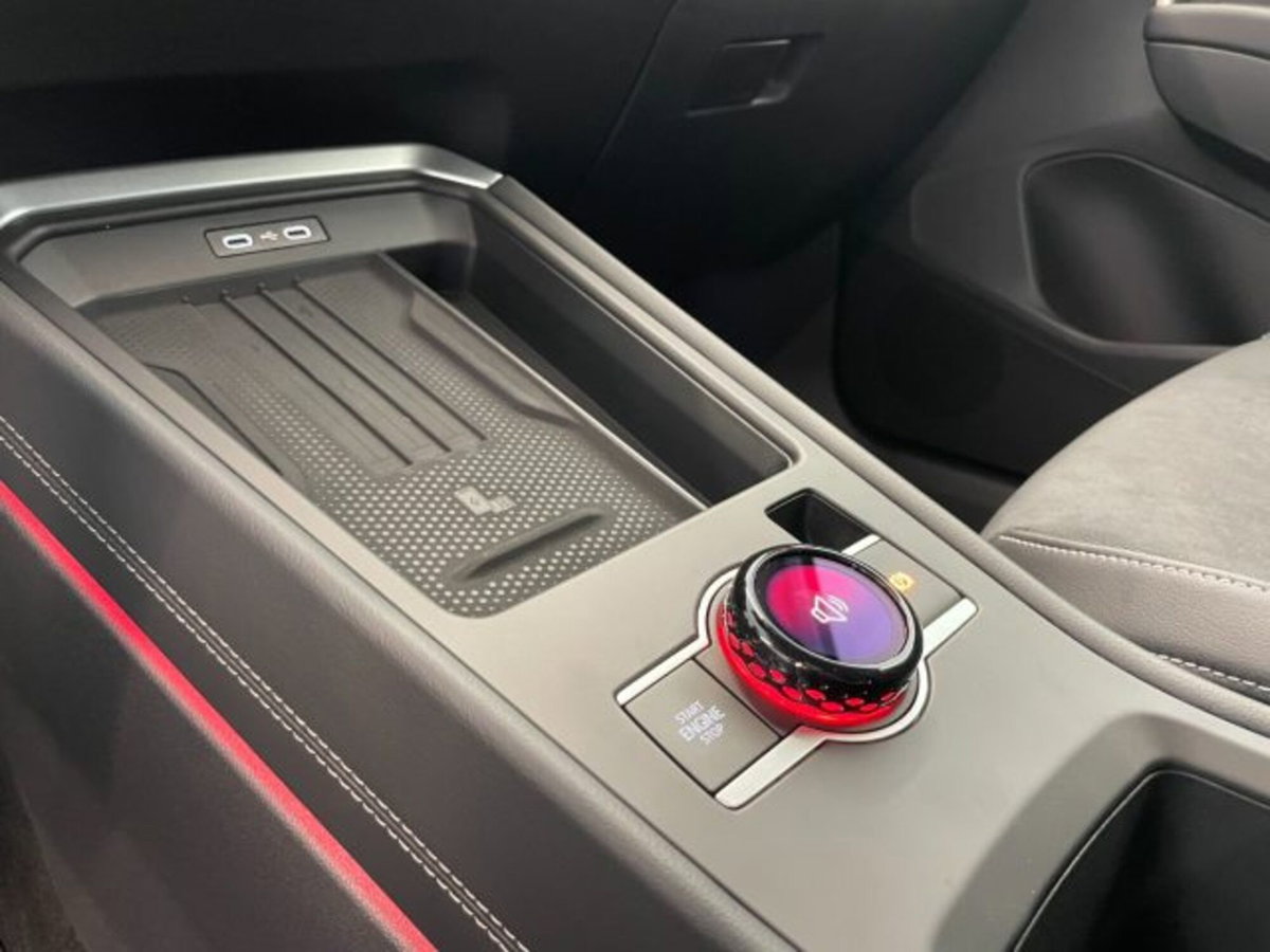 Volkswagen T-Roc 1.5 etsi Style 115cv dsg (19)