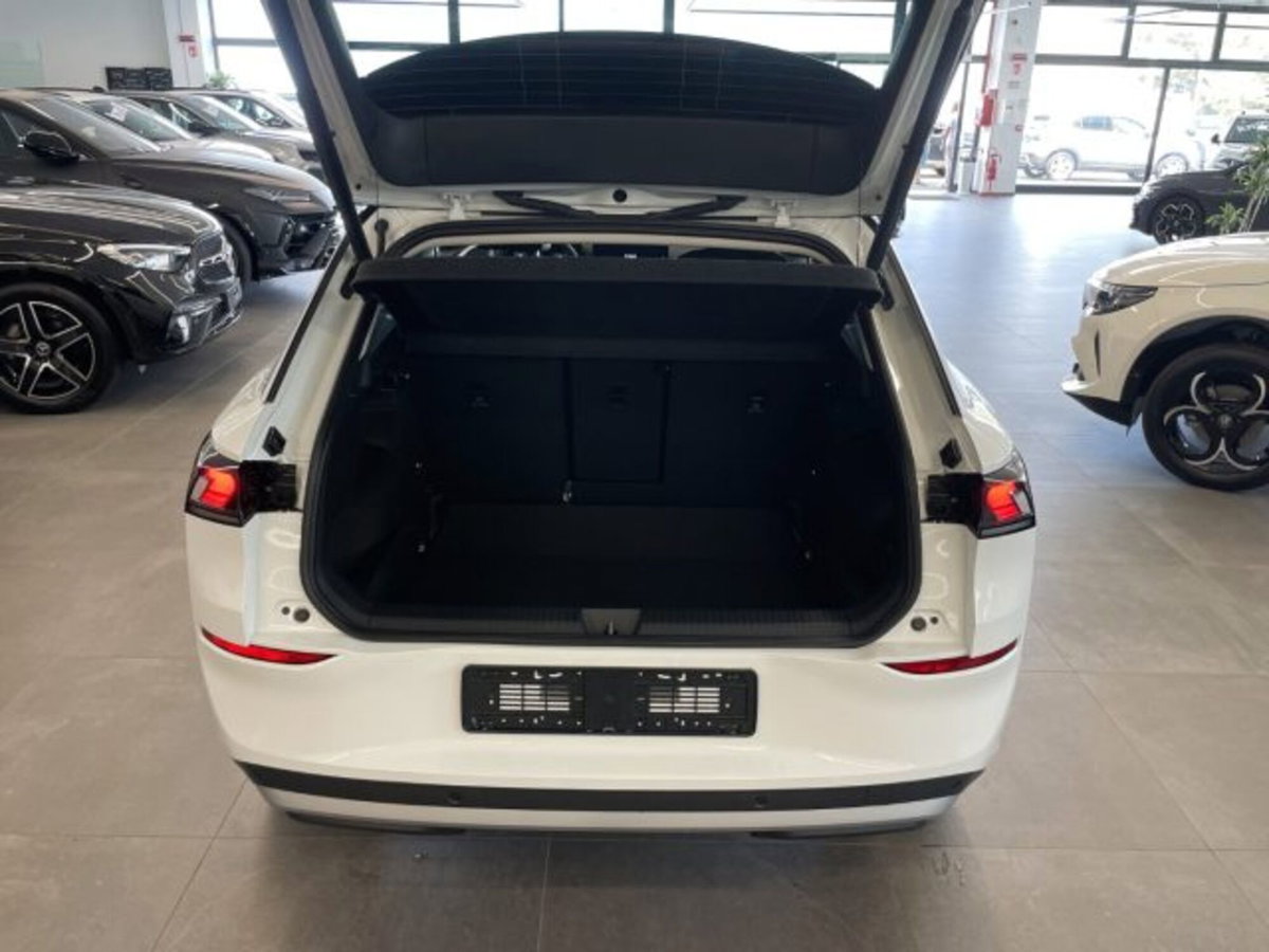 Volkswagen T-Roc 1.5 etsi Style 115cv dsg (9)