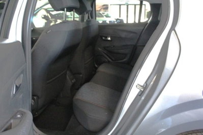Peugeot 208 1.2 puretech Active s&s 100cv (14)