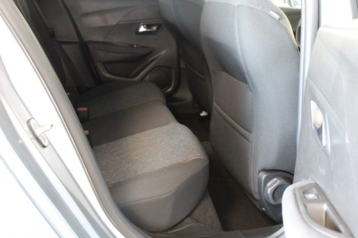 Peugeot 208 1.2 puretech Active s&s 100cv (16)