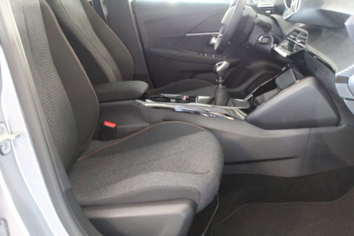 Peugeot 208 1.2 puretech Active s&s 100cv (17)