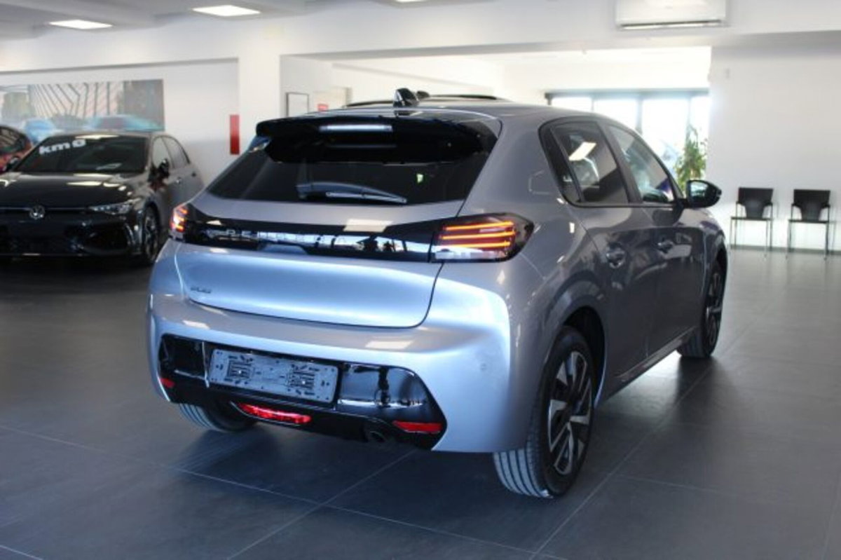 Peugeot 208 1.2 puretech Active s&s 100cv (3)