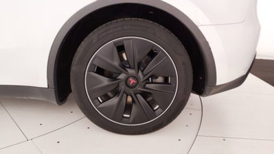 Tesla Model Y rwd (16)