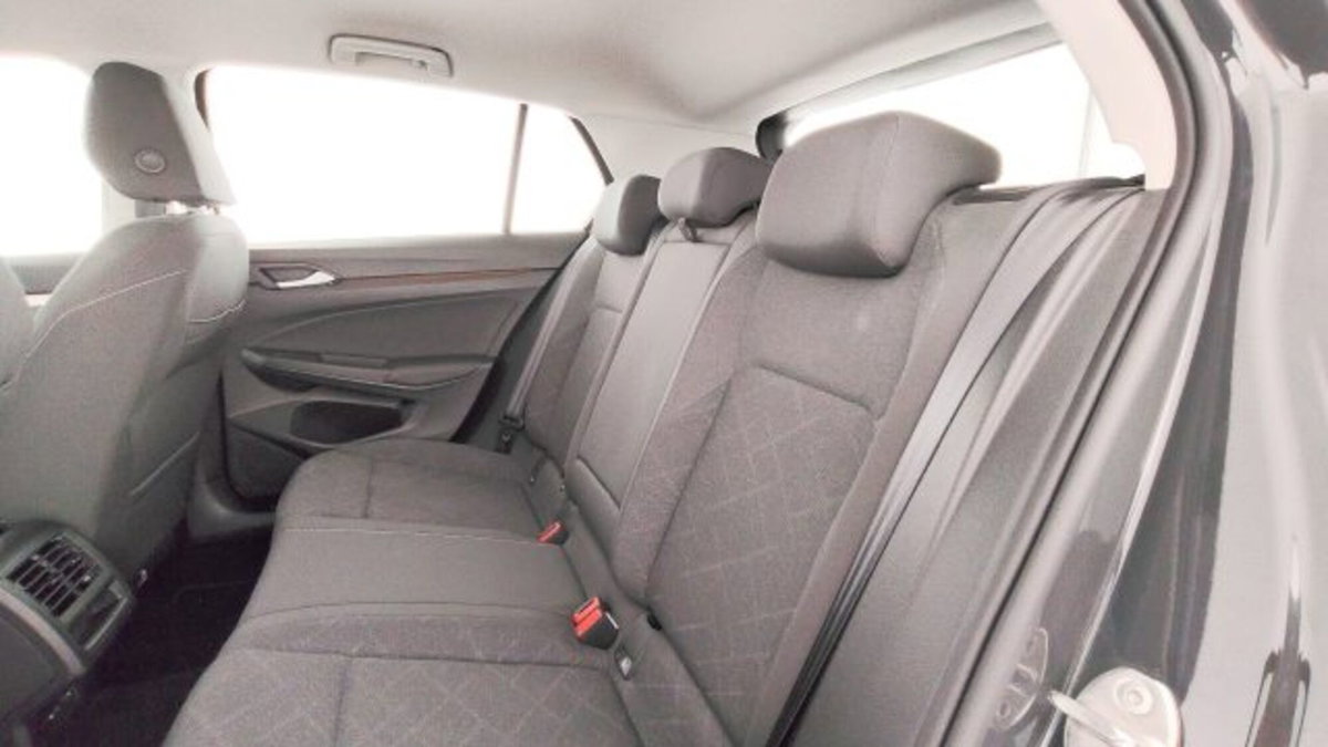 Volkswagen Golf 2.0 TDI 150 CV DSG SCR Life (14)