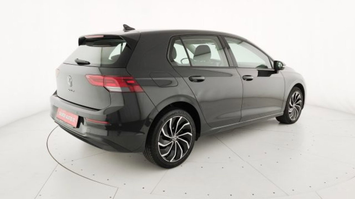 Volkswagen Golf 2.0 TDI 150 CV DSG SCR Life (7)