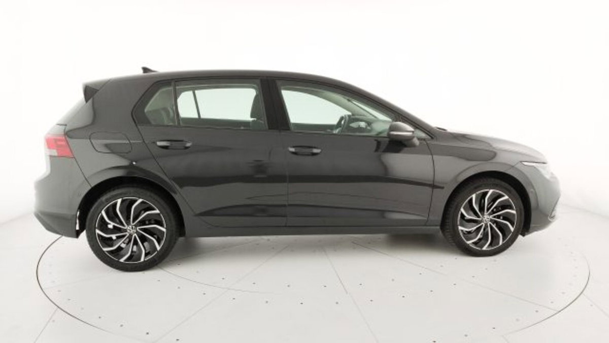 Volkswagen Golf 2.0 TDI 150 CV DSG SCR Life (8)