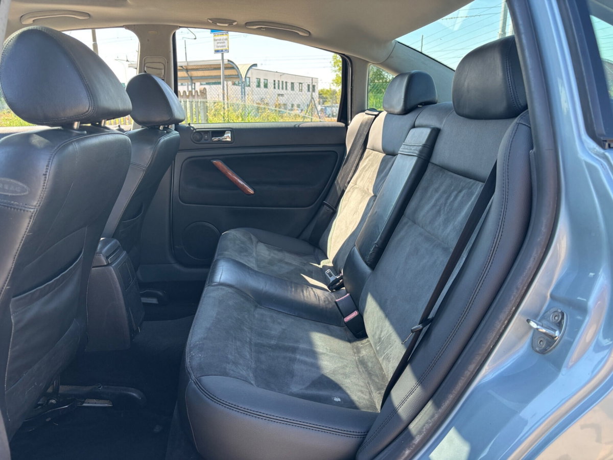 Volkswagen Passat 2.8 V6 cat Tipt. 4m. Highline (11)