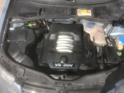 Volkswagen Passat 2.8 V6 cat Tipt. 4m. Highline (18)