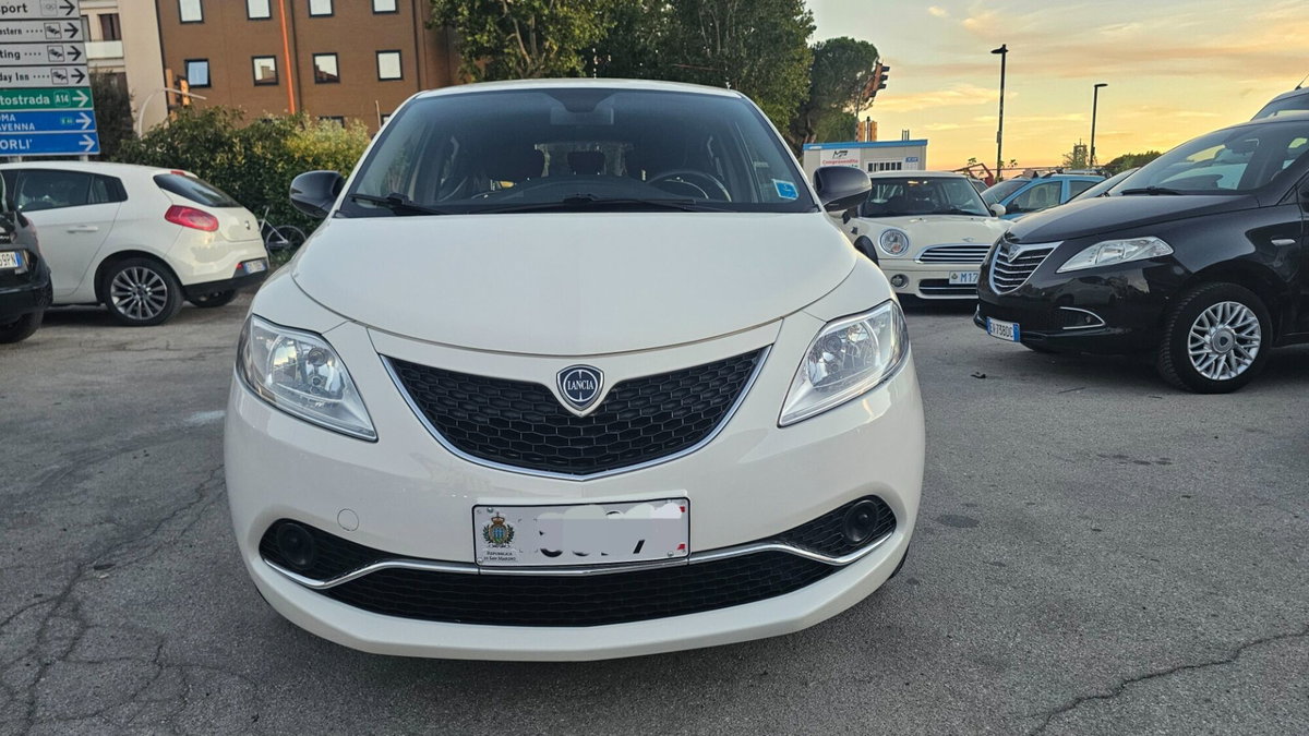 Lancia Ypsilon 1.3 MJT 16V 95 CV 5 porte S&S Gold